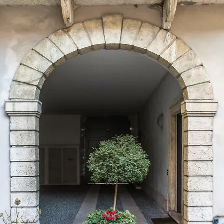 Antiche Colonne * فيرونا